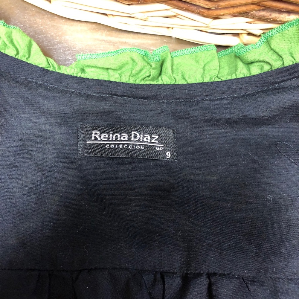 Beautiful dress by Reina Diaz